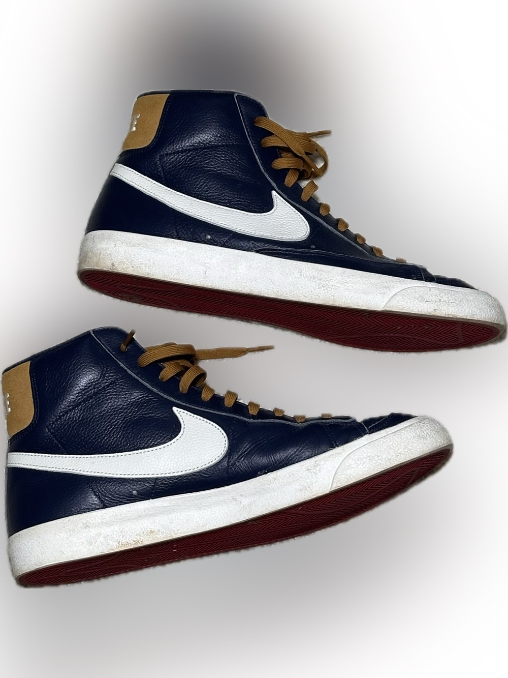 Nike Men’s Blazer Navy with White Swoosh and Tan Accents 11.5